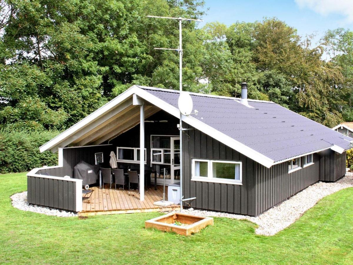 Four-Bedroom Holiday Home In Sydals 4 Vibøge エクステリア 写真
