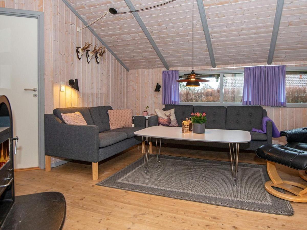 Four-Bedroom Holiday Home In Sydals 4 Vibøge エクステリア 写真