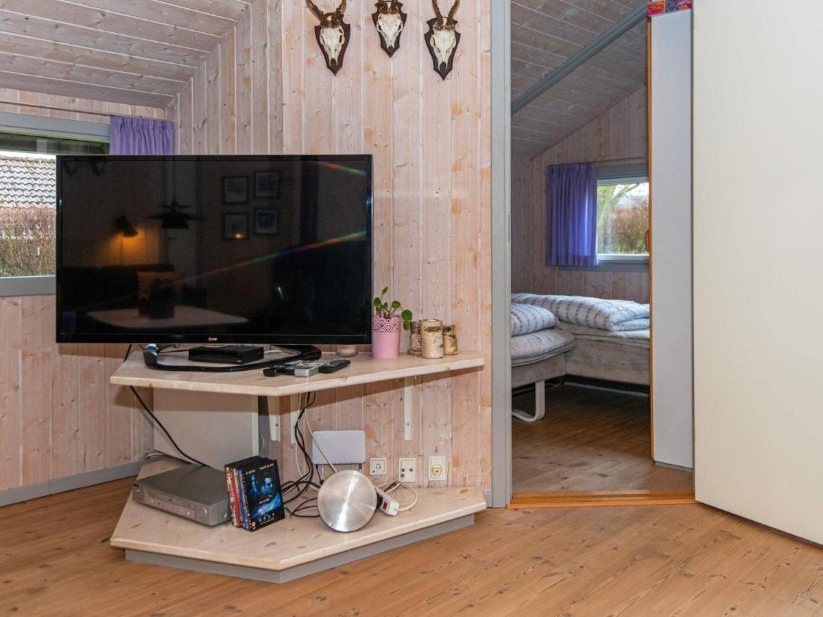 Four-Bedroom Holiday Home In Sydals 4 Vibøge エクステリア 写真